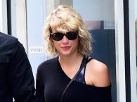 Taylor Swift w obcisłych leginsach